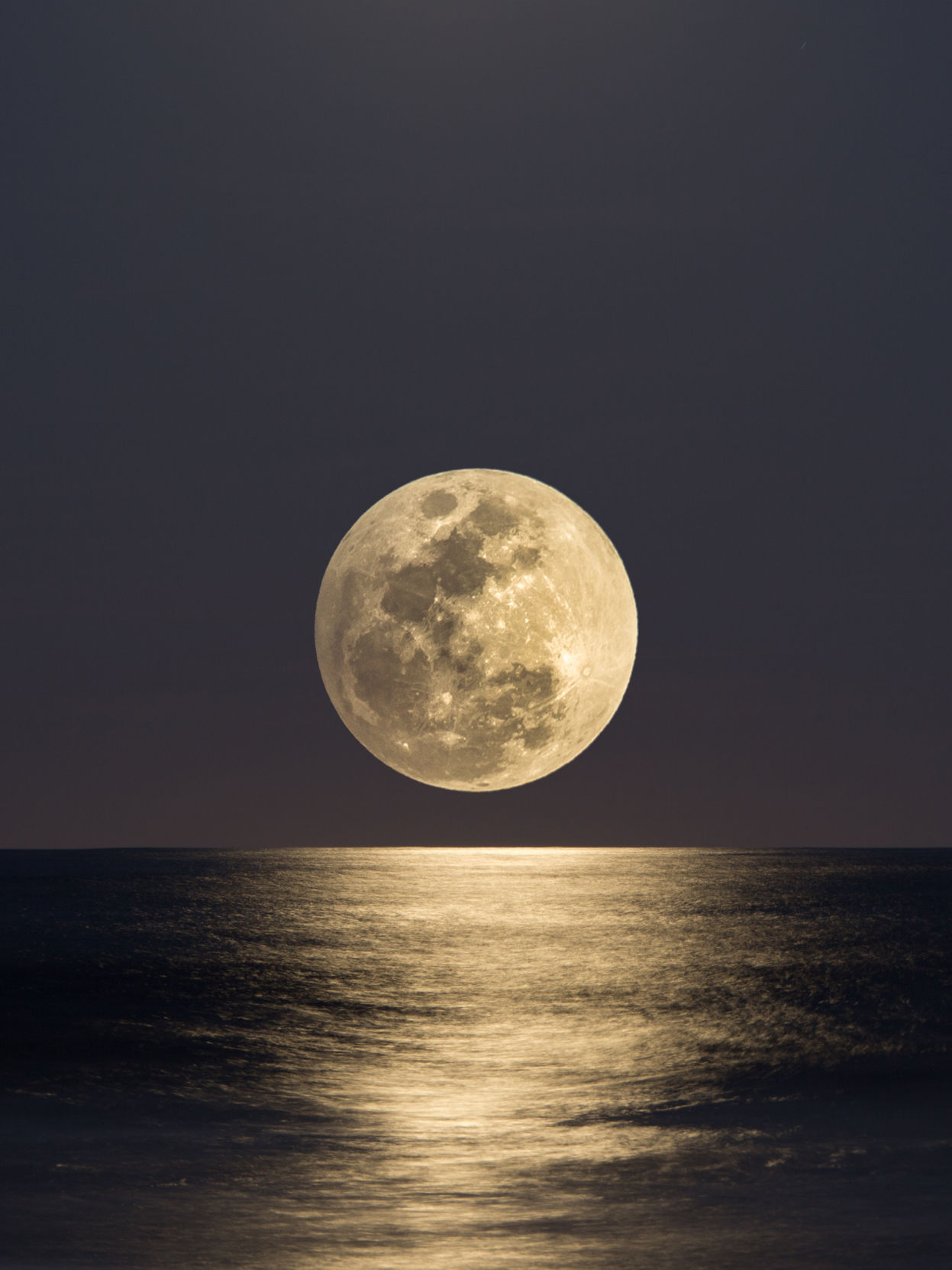 062920_Moonrise over East Beach